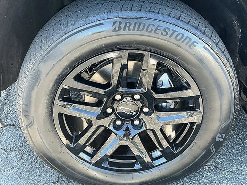 Used 2024 Chevrolet Silverado 1500 Custom AWD/4WD image 8