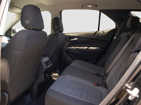Used 2023 Chevrolet Equinox LT AWD/4WD image 12