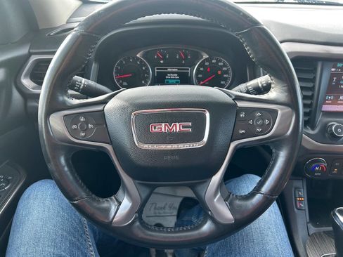 Used 2017 GMC Acadia SLT image 17