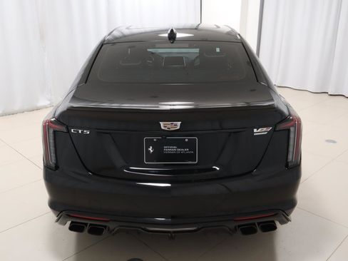 Used 2022 Cadillac CT5 V Blackwing w/ Parking Package RWD image 4