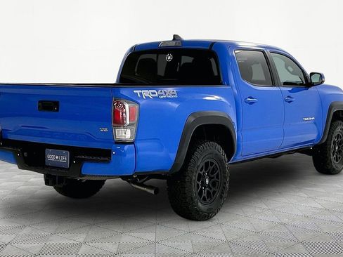 Used 2021 Toyota Tacoma TRD Off-Road w/ Technology Package AWD/4WD image 6
