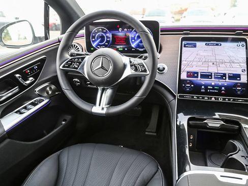 Used 2024 Mercedes-Benz EQE 350+ 4MATIC Sedan image 17