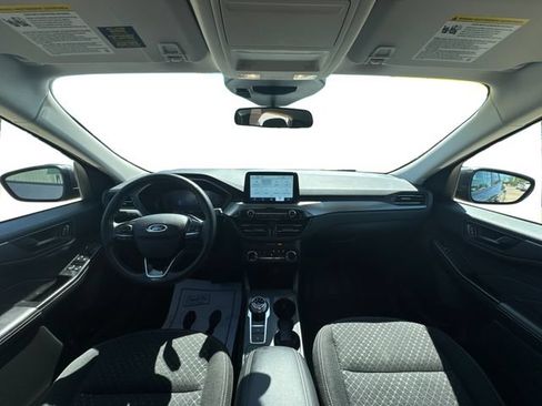 Used 2025 Ford Escape Active w/ Cold Weather Package FWD image 13