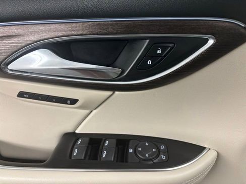 Used 2023 Buick Envision Avenir FWD image 31