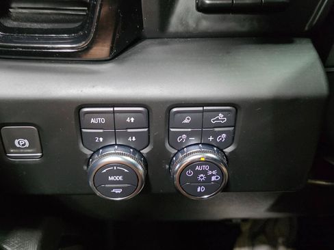 Used 2024 GMC Sierra 1500 AT4X AWD/4WD image 44