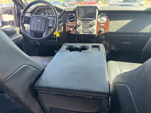 Used 2015 Ford F250 Lariat w/ Chrome Package AWD/4WD image 20
