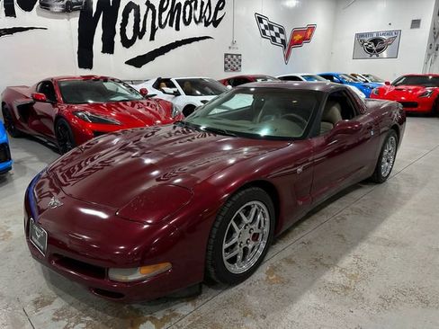 Used 2003 Chevrolet Corvette Coupe w/ Preferred Equipment Group RWD image 17