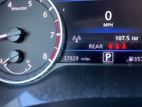 Used 2024 Nissan Sentra SV image 38