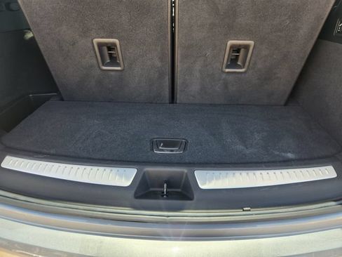 Used 2023 Cadillac XT6 Premium Luxury w/ Technology Package FWD image 33