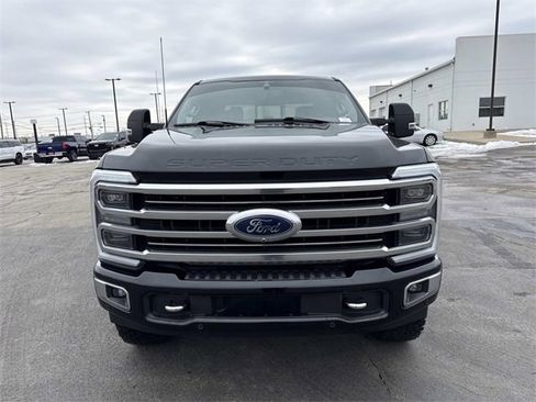Used 2023 Ford F250 Limited w/ FX4 Off-Road Package image 7