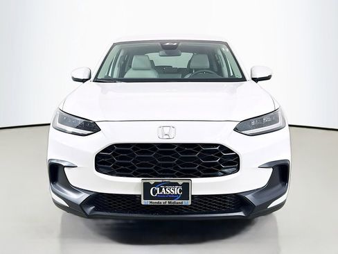 New 2026 Honda HR-V LX image 2