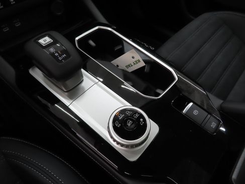 New 2026 Mitsubishi Outlander SE FWD image 15
