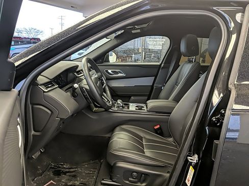 Used 2023 Land Rover Range Rover Velar R-Dynamic S image 13