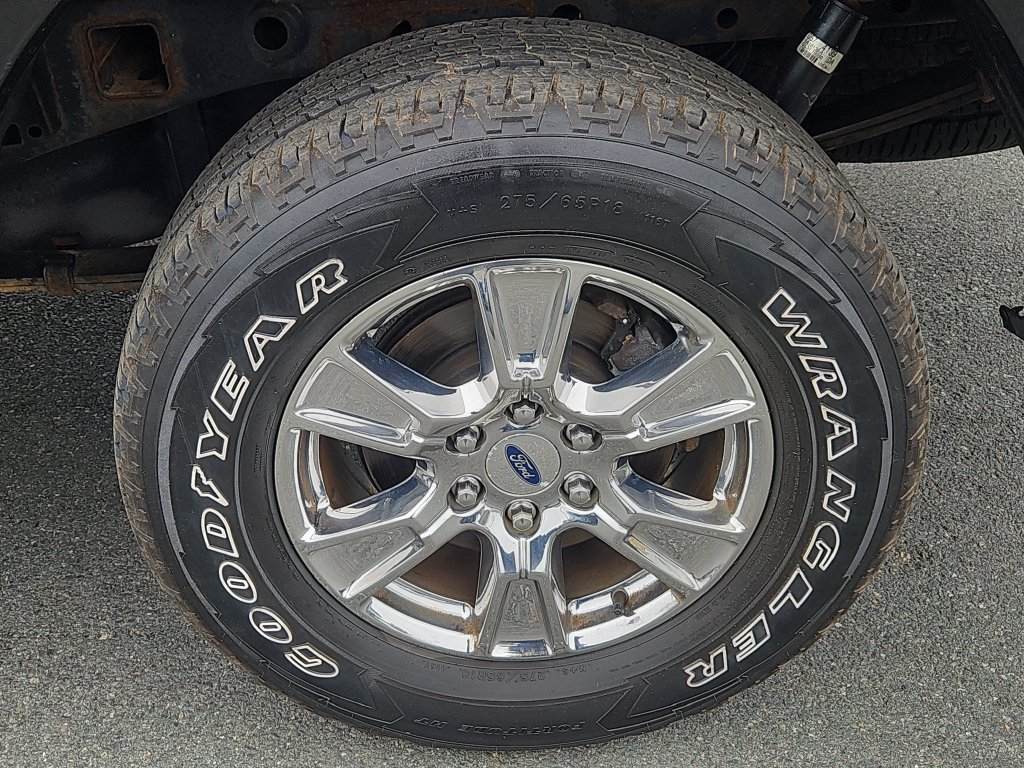 Used 2016 Ford F150 XLT w/ Equipment Group 301A Mid AWD/4WD image 8