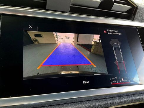 Used 2020 Audi Q3 2.0T Premium Plus w/ Premium Plus Package image 12