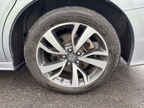 Used 2024 Honda Odyssey Touring image 6