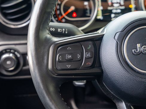 Used 2022 Jeep Wrangler Unlimited Sport AWD/4WD image 37