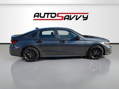 Used 2025 Honda Civic Sport image 8
