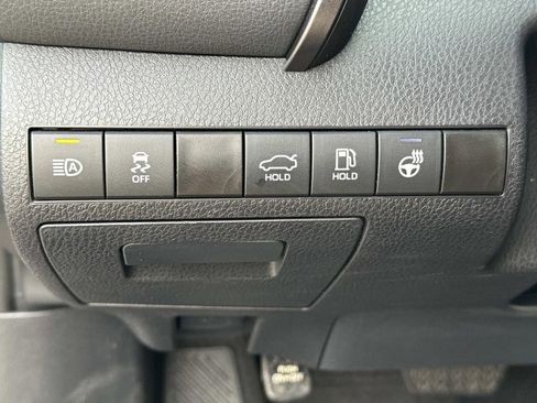 Used 2024 Toyota Camry SE image 43