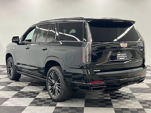 Used 2026 Cadillac Escalade Platinum Sport w/ LPO, Floor Liner Package AWD/4WD image 8