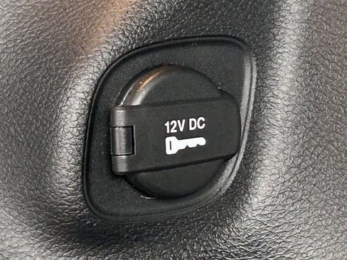 Used 2019 Jeep Cherokee Limited AWD/4WD image 11