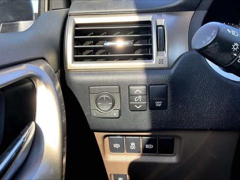 Used 2020 Lexus GX 460 Premium w/ Premium Package AWD/4WD image 36