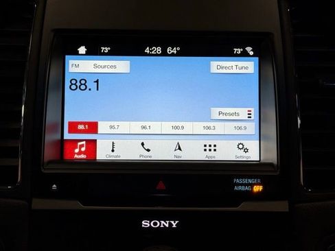 Used 2018 Ford Taurus Limited image 25