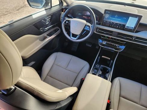 New 2025 Lincoln Corsair Reserve w/ Towing Package image 10