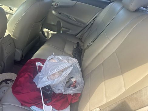 Used 2013 Toyota Corolla L image 12