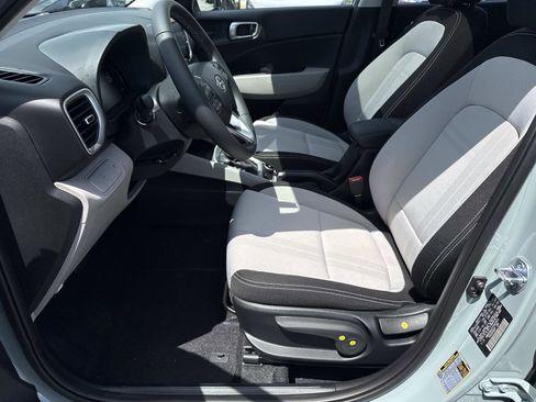 New 2026 Hyundai Venue SEL FWD image 10