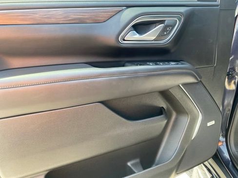 Used 2022 Chevrolet Tahoe LT w/ Luxury Package AWD/4WD image 13