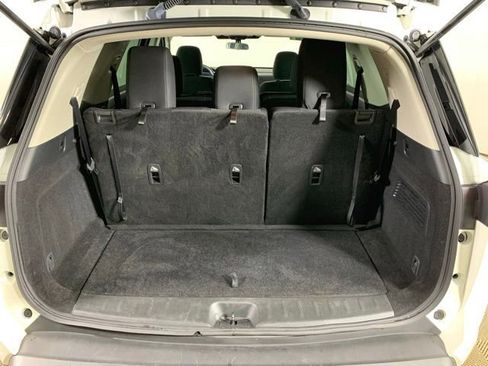 Used 2024 Nissan Pathfinder SV image 29