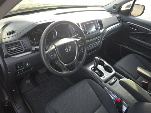 Used 2019 Honda Ridgeline Sport image 9