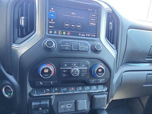 Used 2020 Chevrolet Silverado 1500 LT Trail Boss AWD/4WD image 14