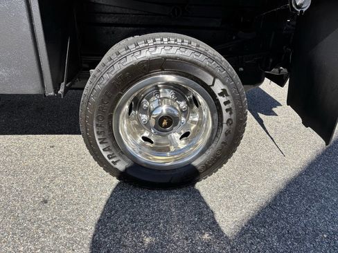 Used 2009 Chevrolet Silverado 3500 W/T w/ Snow Plow Prep Package image 4