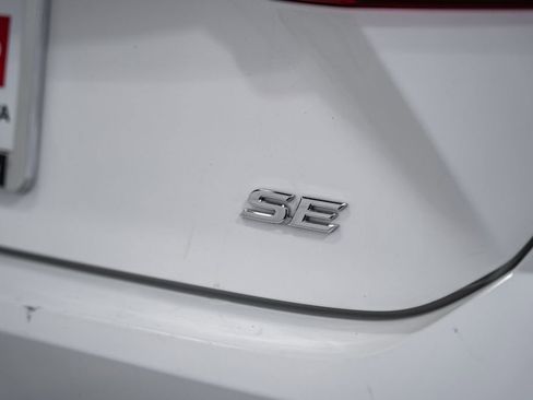 Used 2025 Toyota Camry SE image 7