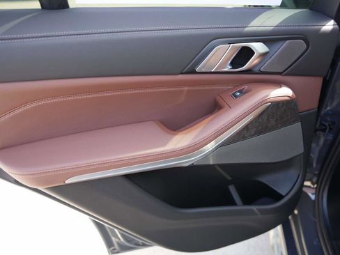 New 2026 BMW X5 xDrive50e image 10