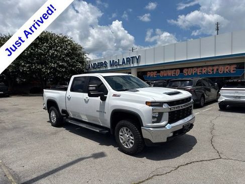 Used 2022 Chevrolet Silverado 2500 LT w/ Convenience Package AWD/4WD image 1