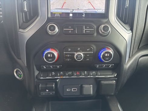 Used 2019 GMC Sierra 1500 SLT image 18