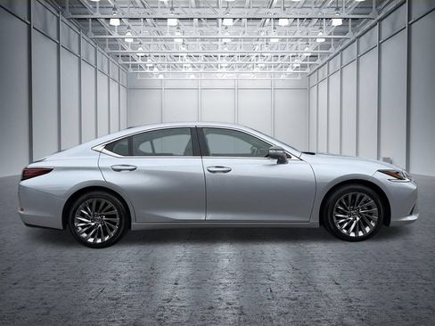 Used 2024 Lexus ES 350 Ultra Luxury w/ Accessory Package (Z2) FWD image 24