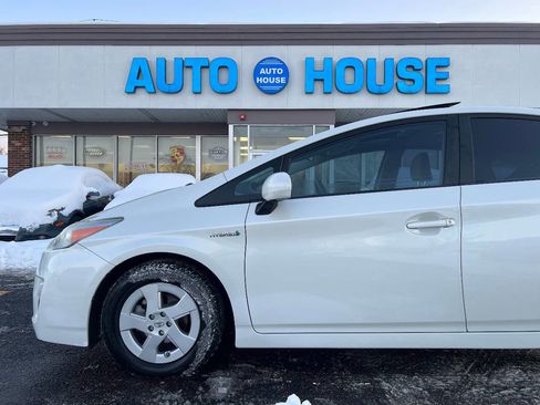 Used 2010 Toyota Prius Three image 38