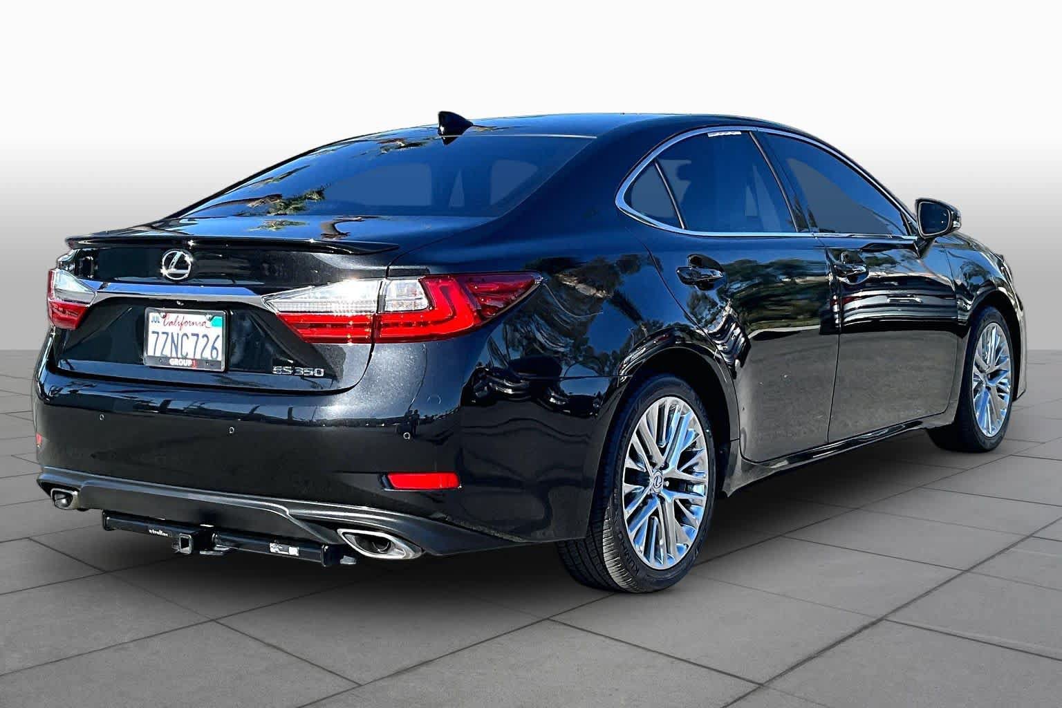 Used 2017 Lexus ES 350 w/ Luxury Package FWD image 12