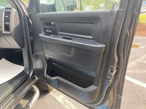 Used 2018 RAM 3500 Tradesman w/ Chrome Appearance Group AWD/4WD image 33