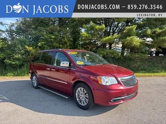 Used 2015 Chrysler Town & Country Touring-L w/ Driver Convenience Group image 1