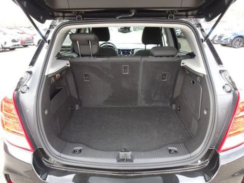 Used 2022 Chevrolet Trax LS w/ Tint and Cruise Package AWD/4WD image 16