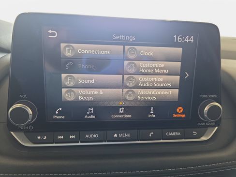 Used 2026 Nissan Rogue SV AWD/4WD image 21