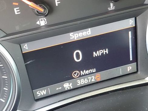 Certified 2024 Chevrolet Equinox Premier AWD/4WD image 12