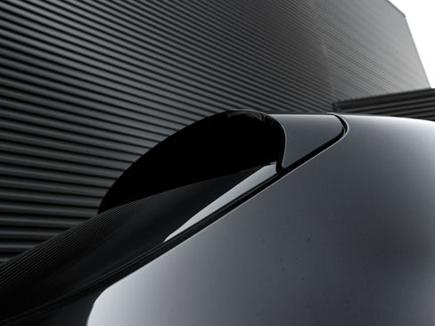 Certified 2025 Porsche Macan image 27