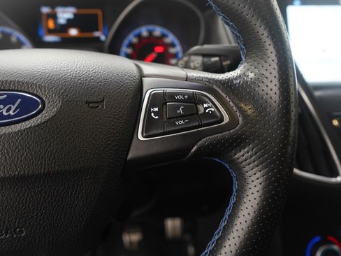Used 2017 Ford Focus RS image 29
