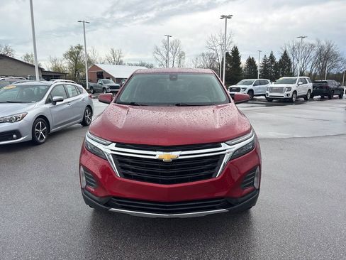 Used 2023 Chevrolet Equinox LT AWD/4WD image 2